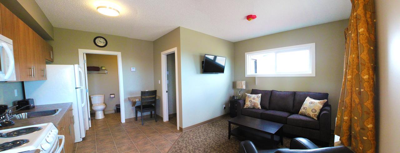 Alberta Beach Inn And Suites Buitenkant foto