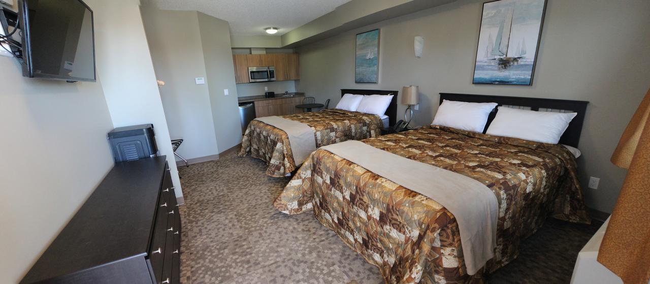 Alberta Beach Inn And Suites Buitenkant foto